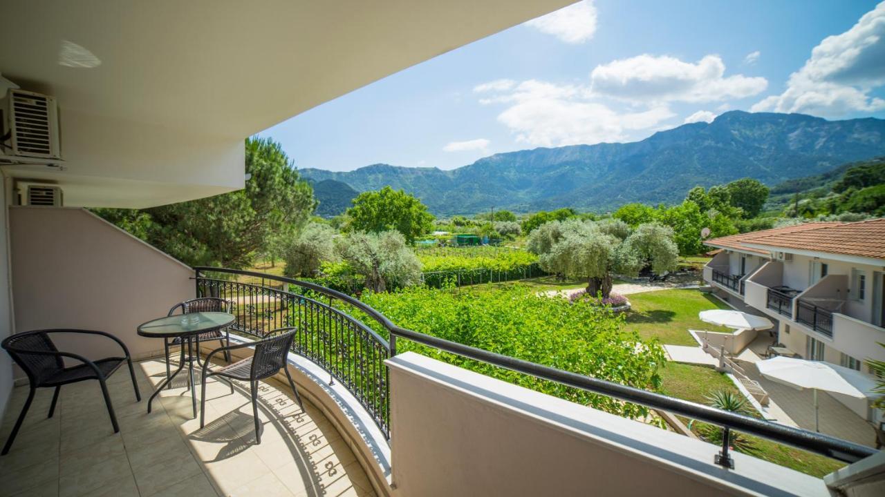 Aneton Aparthotel Chrysi Ammoudia Exterior foto