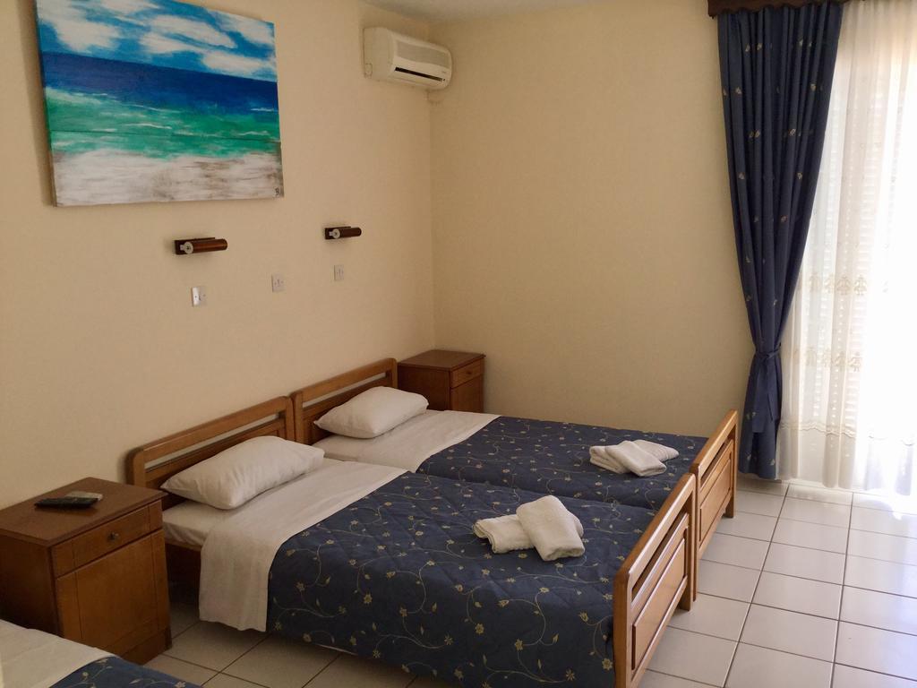 Aneton Aparthotel Chrysi Ammoudia Exterior foto