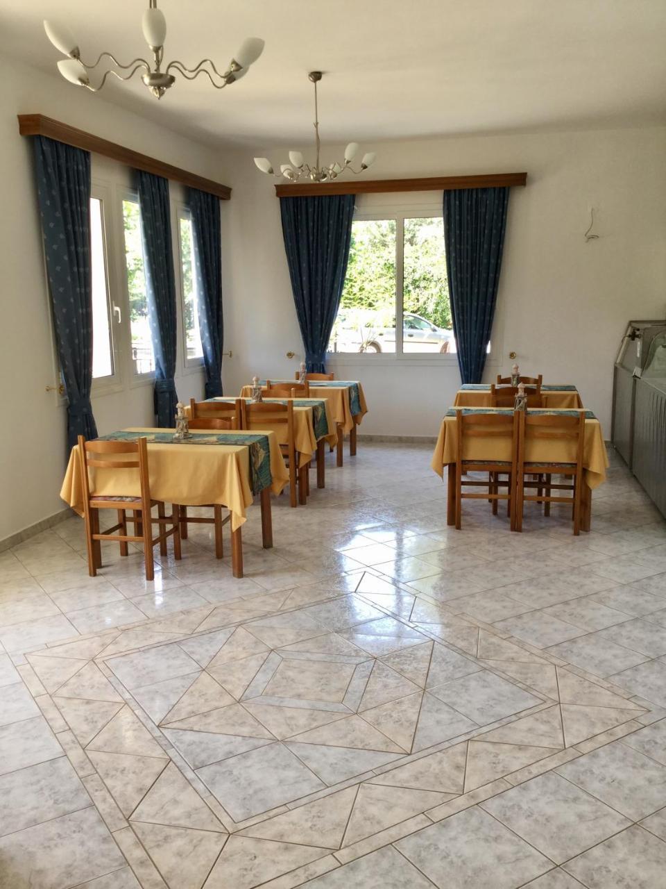 Aneton Aparthotel Chrysi Ammoudia Exterior foto