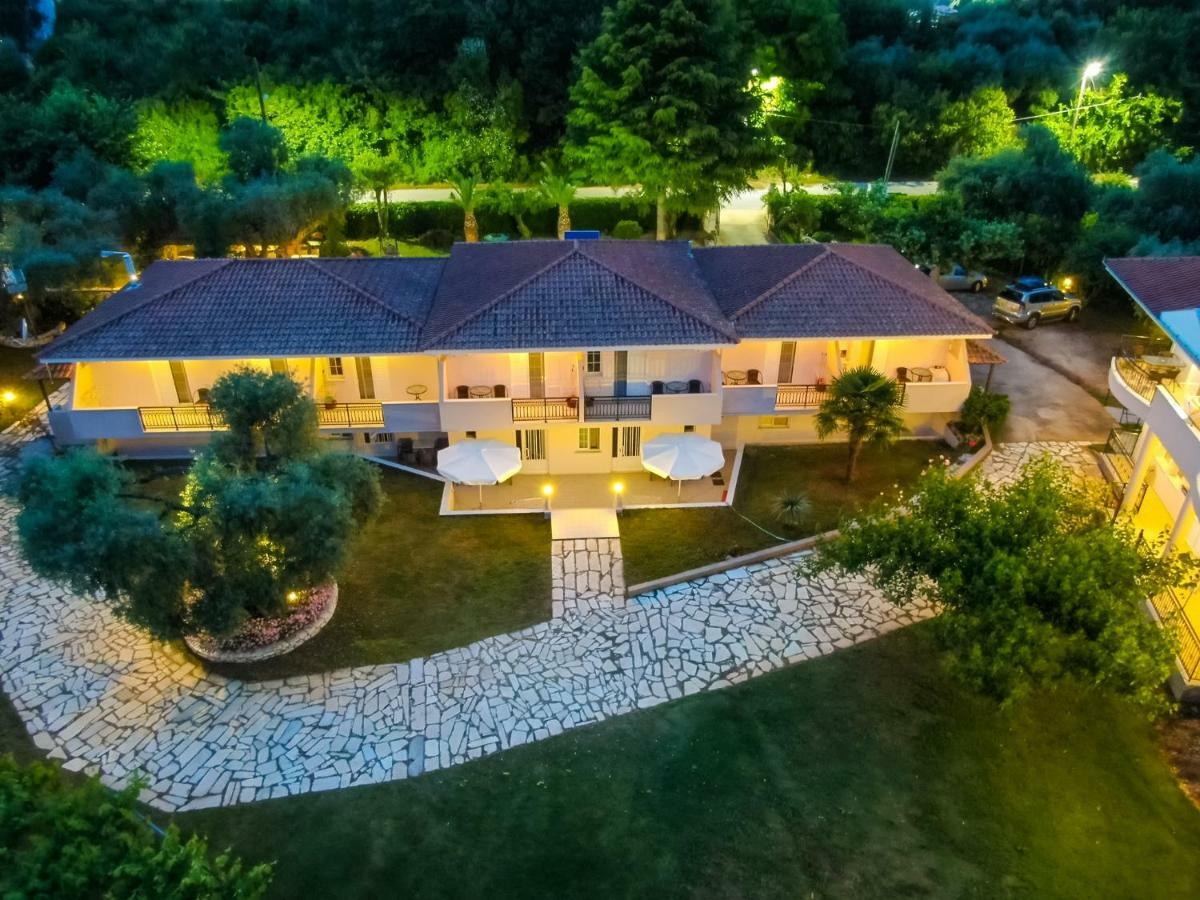 Aneton Aparthotel Chrysi Ammoudia Exterior foto