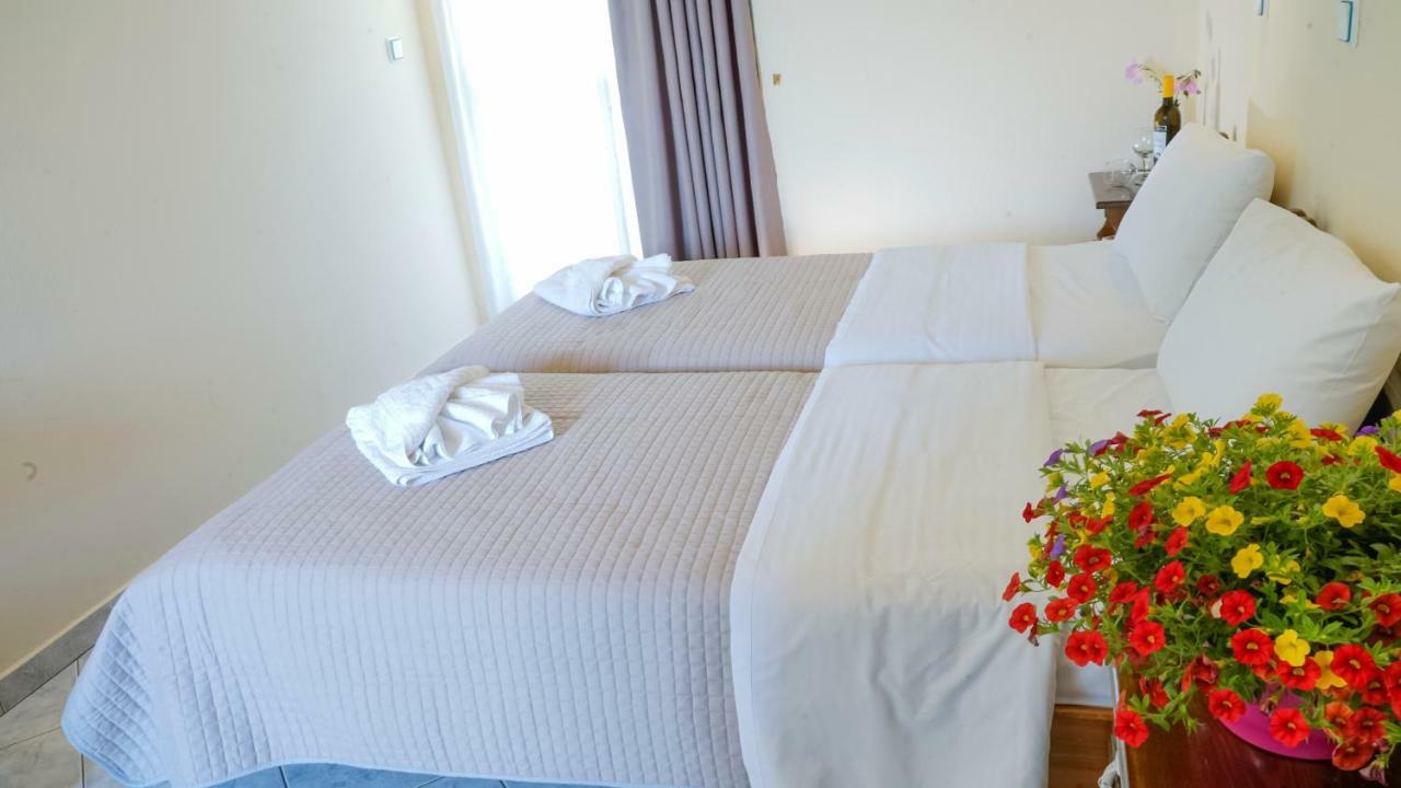 Aneton Aparthotel Chrysi Ammoudia Exterior foto